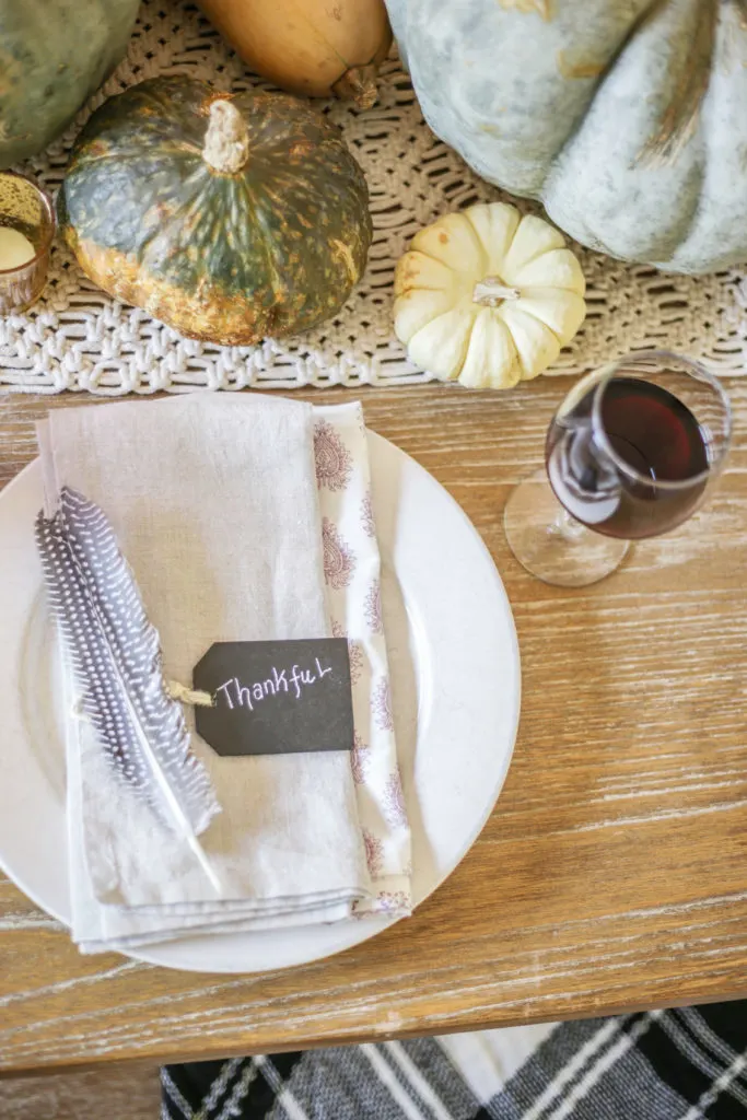 simple modern thanksgiving table decor