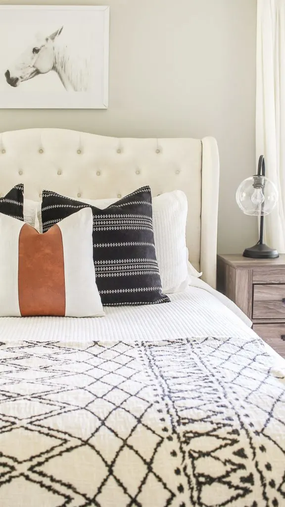 modern farmhouse throw pillows and pillow covers on the cheap