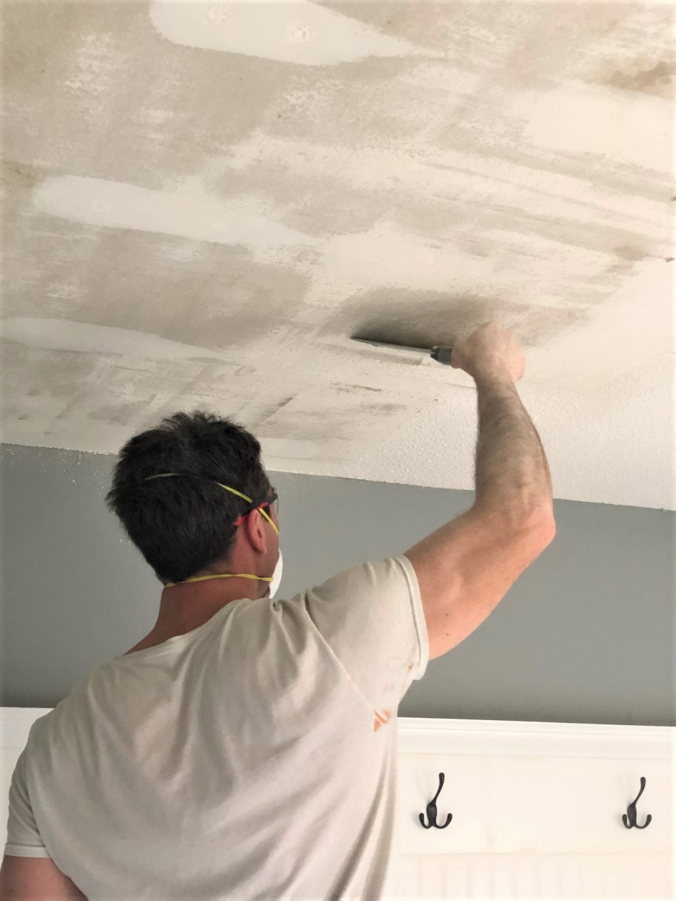 How To Remove Popcorn Ceilings Like A Pro Smoothing Textured Ceilings