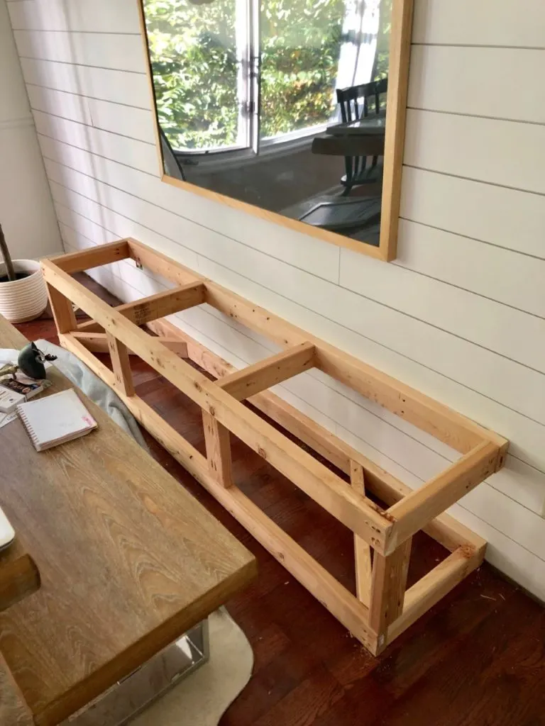 diy built in breakfast nook bench 