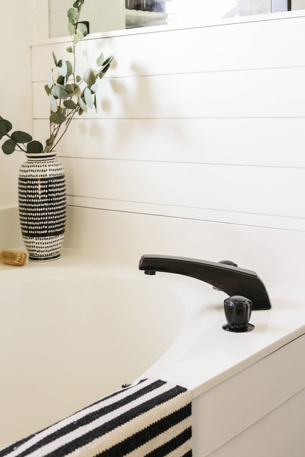 DIY Faucet Transformation for Under 15 How to Paint a BathTub Filler