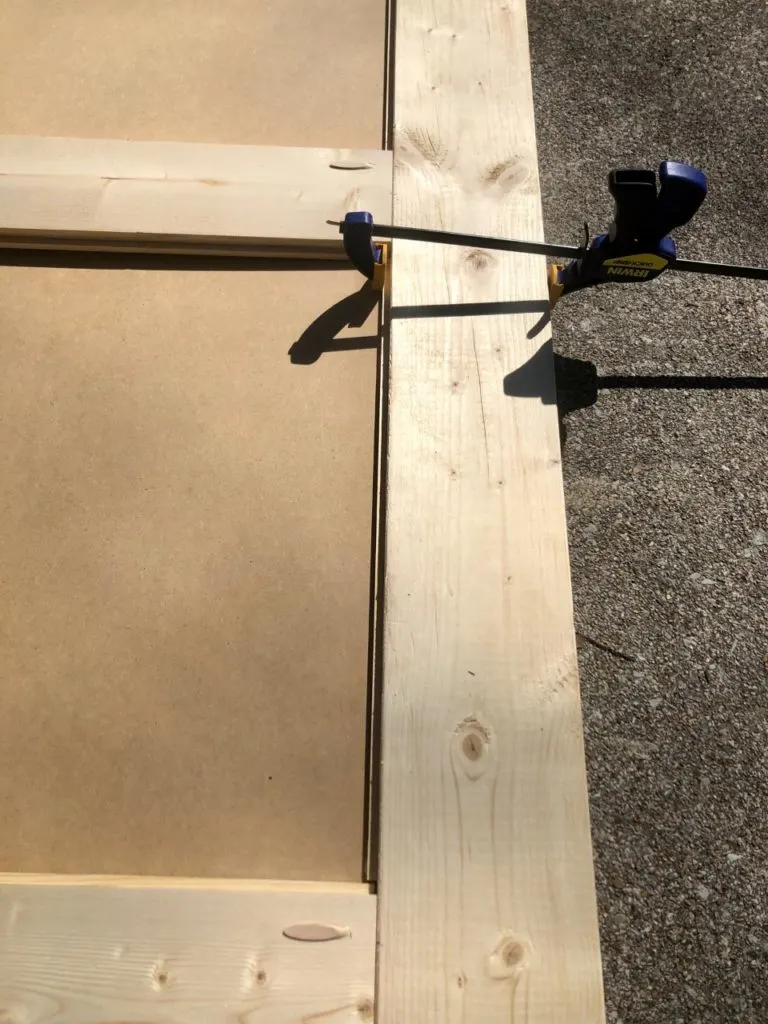 how to build modern farmhouse barn door for closet