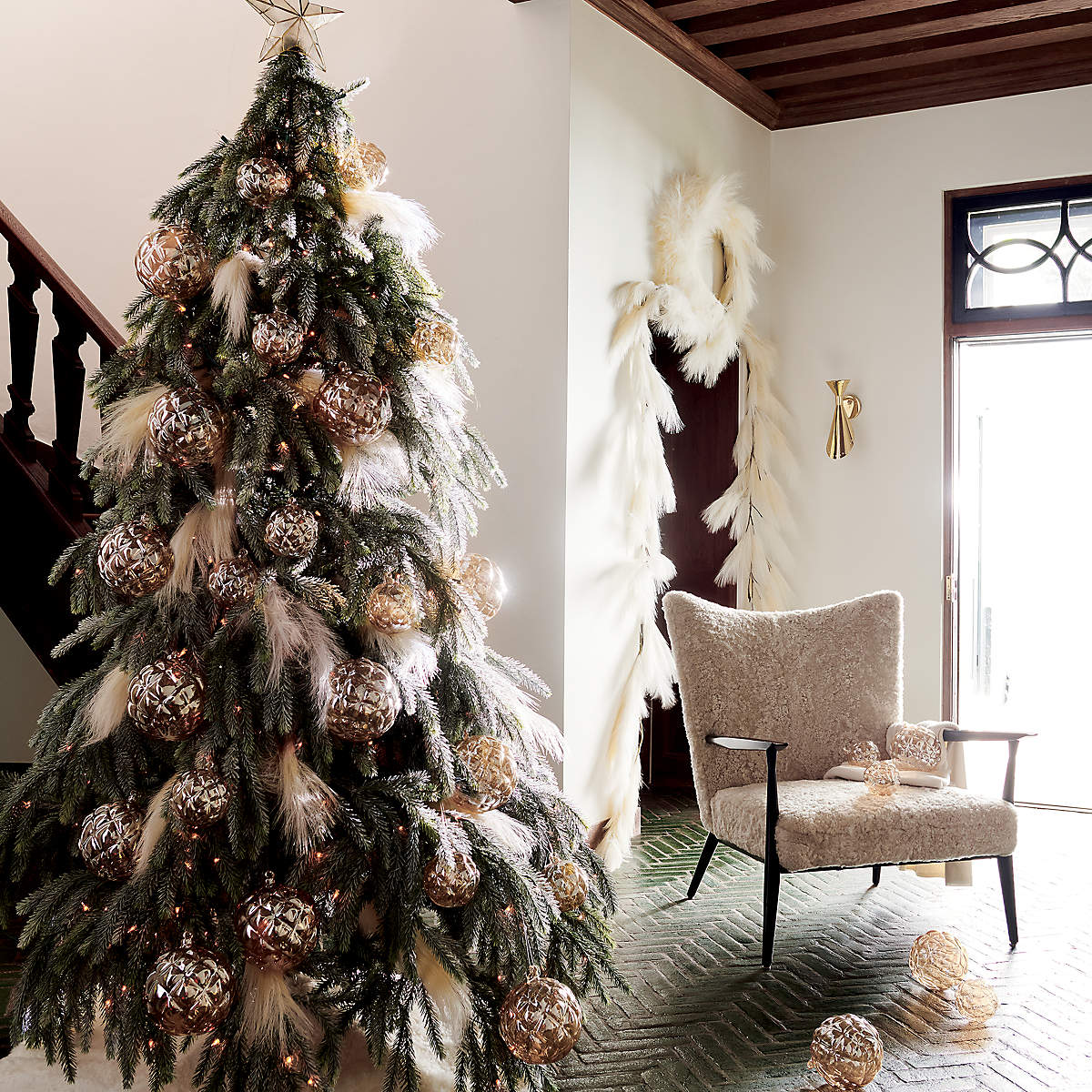 Get inspired by boho christmas decor ideas for a bohemian holiday
