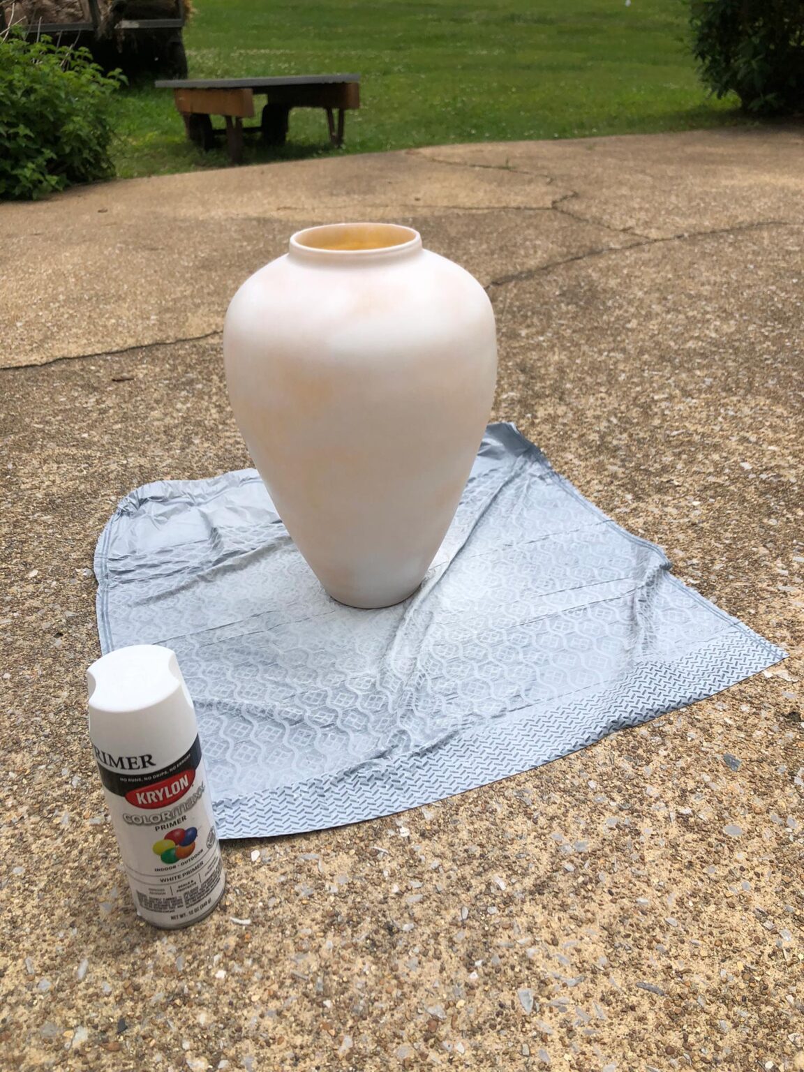 Thrift Store Vase Makeover with Spray Paint DIY Tutorial