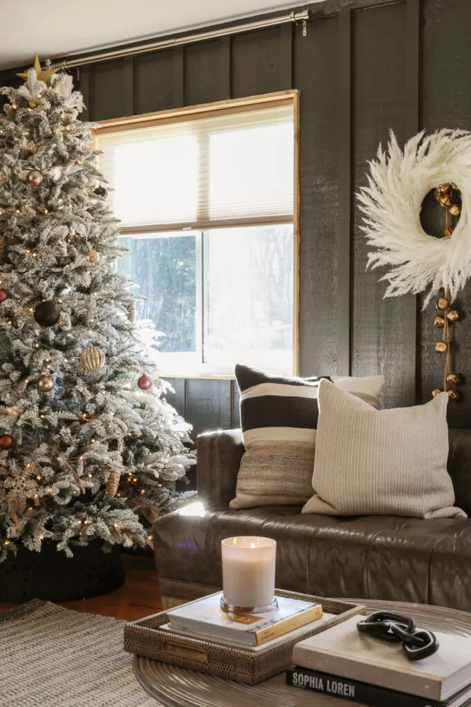 modern glam christmas decor living room