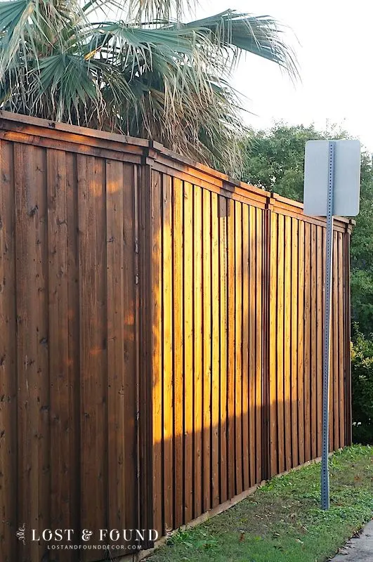 best colors for a backyard fence
