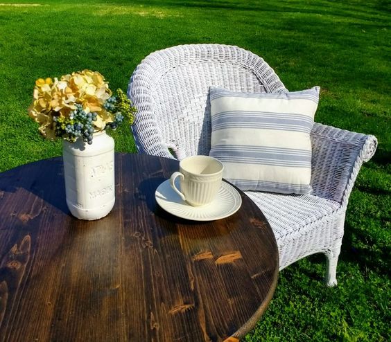 how to restore wicker patio furniture with paint