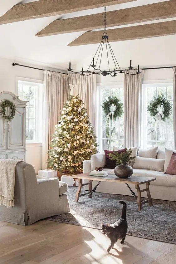 tips for styling a holiday coffee table