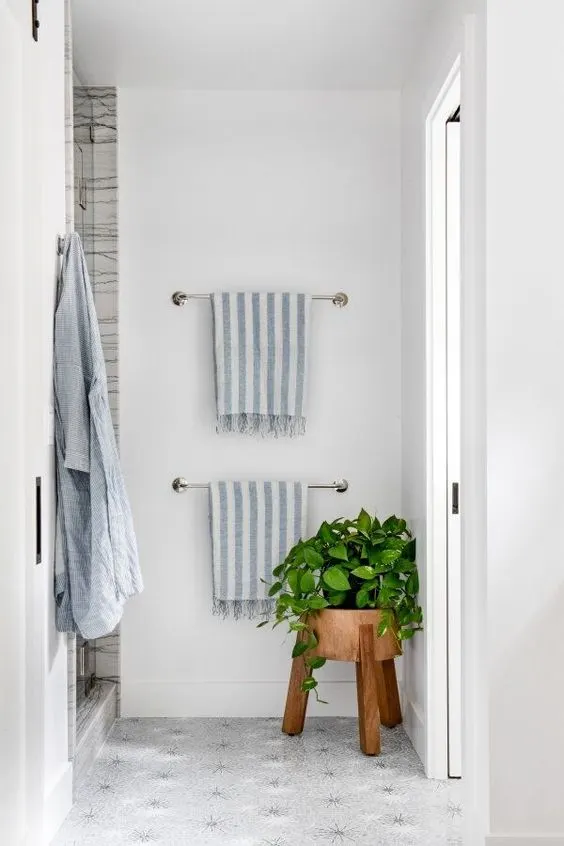 bathroom towel display ideas