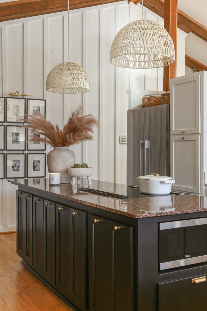 The 10 Best Black Paint Colors for Kitchen Cabinets