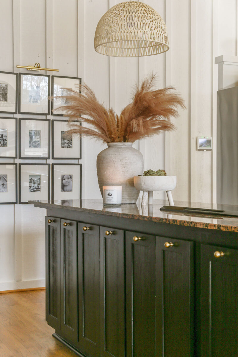 The 10 Best Black Paint Colors for Kitchen Cabinets